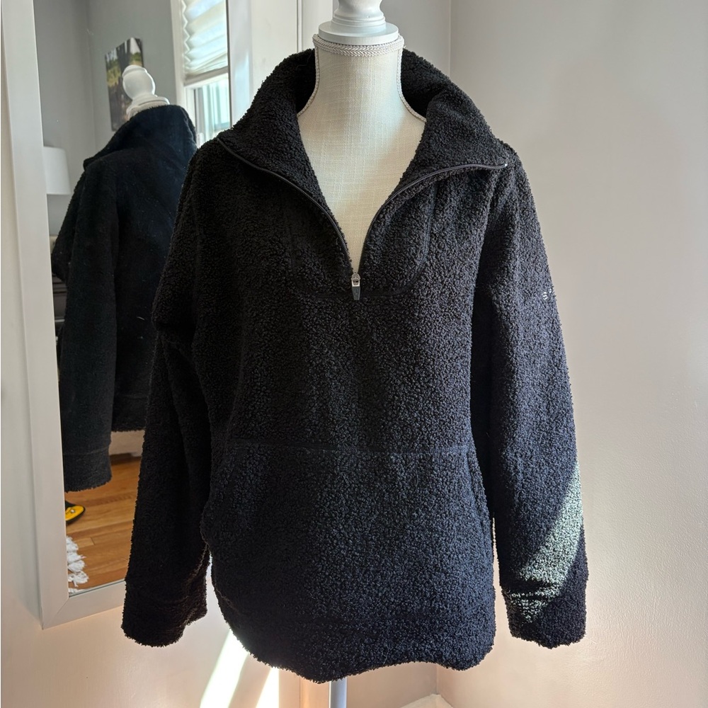 Spyder, Silky Black Fleece ski & snowboarding Pullover, Size Large